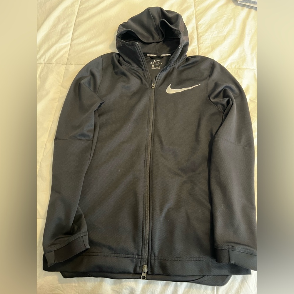 Nike Basketballball Hoodie Size Small Black